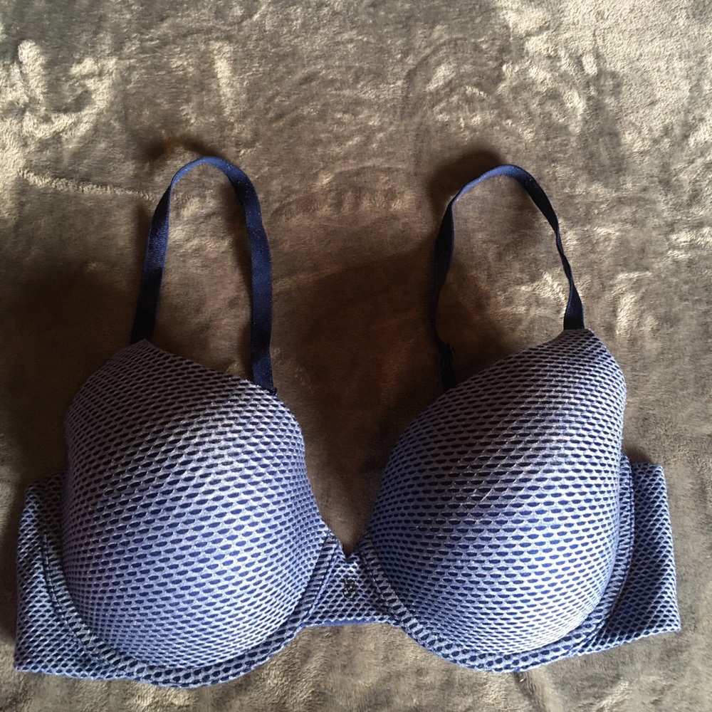 Victoria Secret Bra 36D